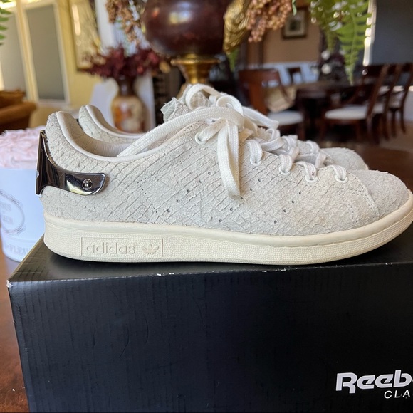 Adidas Stan Smith with Metal Plate. Snakeskin Patterned Upper. Size 5.5. Fit 7 - Picture 7 of 13